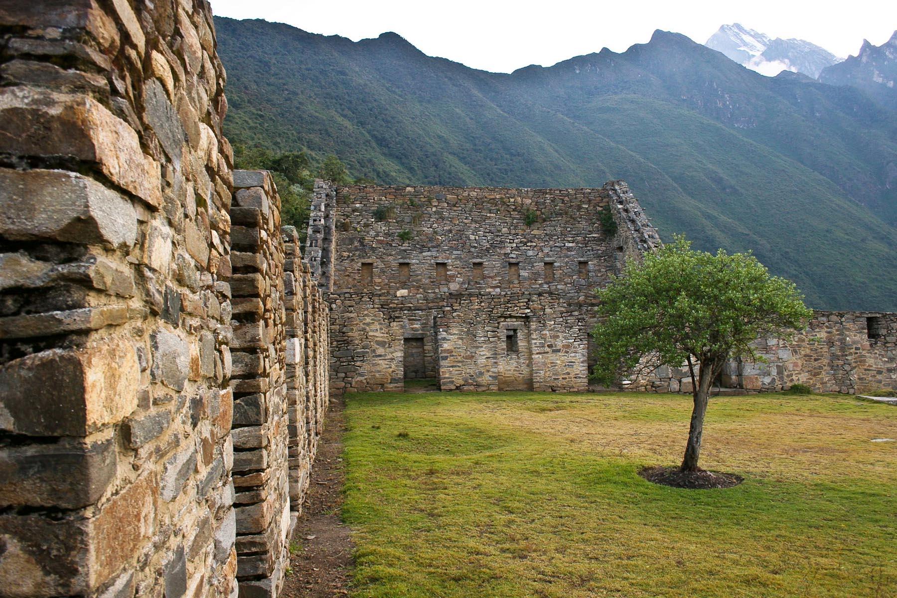 Choquequirao Hike
