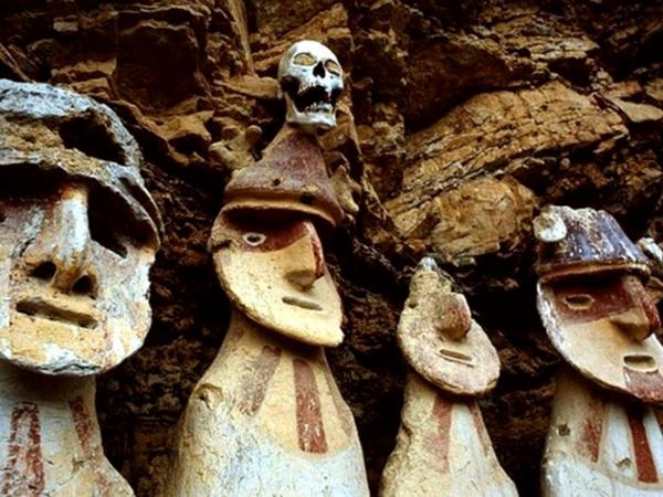 Karajia sarcophagi: Guardians of the heights